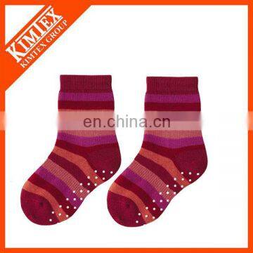 Wholesale high quality polyester socks