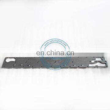 M11 4985547 Excavator Engine Spare Parts Water Header Cover