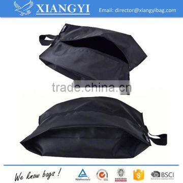 Portable travel shoe bags with zipper closure