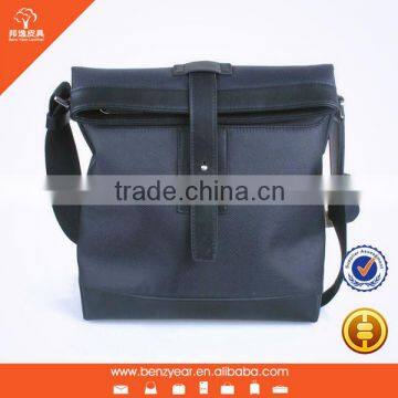 Men sling messenger bag
