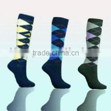 2016 fashion design nice quality cotton sport socks