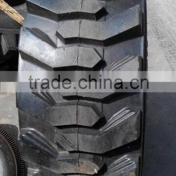 China supply industrialt tire 385/65-22.5 skid steer tyre loader tyre