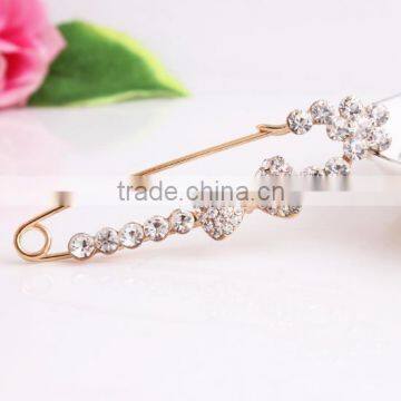 Fashion Flower Jewelry Brooch Crystal Rhinestone Pin Brooch For Wedding Invitation