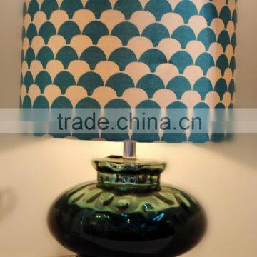 hot sale round metal base dark green lantern glass table light with sector pattern cylinder fabric lamp shade for inn decoration