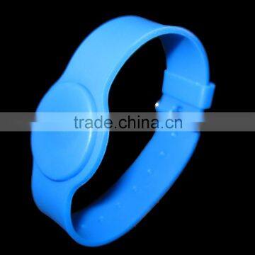 NTAG213 RW27 RFID Wristband by Roxtron - 246 x 36mm photo-3