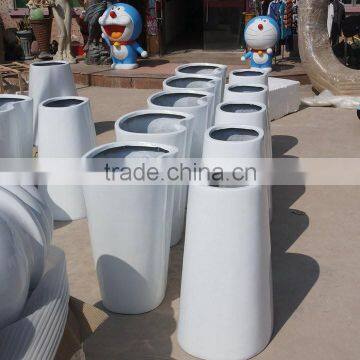 White Modern Fiberglass Flowerpot Planter photo-5