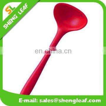 eco-friendly colorful silicone kitchen scoop for cooking