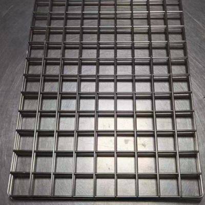 Galvanized Iron Wire Welded Mesh Panel for Agricultural and Security Enclosures photo-2