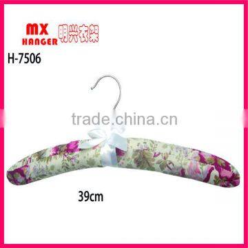 flowers satin padded hanger ,satin hangers,clothes satin hangers