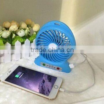 Hot Sale Rechargeable Battery Operated Fan Mini Desktop Mist Cooling Fan photo-3