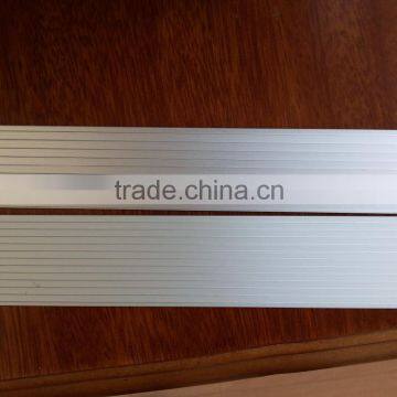 Anodized Treatment Aluminum Alloy Extrusion Profile for Fluorsecent Light Reflector photo-2