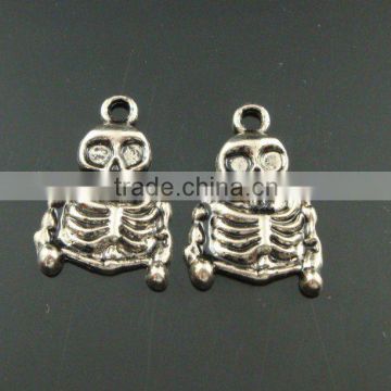 Skull pendants and charms