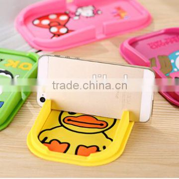 New design silicone mobile phone pad /car mobile phone pad /car sticky pad