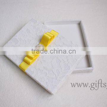 Elegant Wedding Invitations Silk Boxes Wholesale