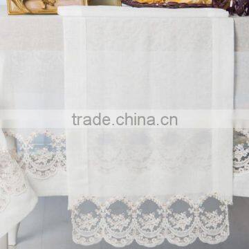 LULABELL DECORATIVE TABLE RUNNER