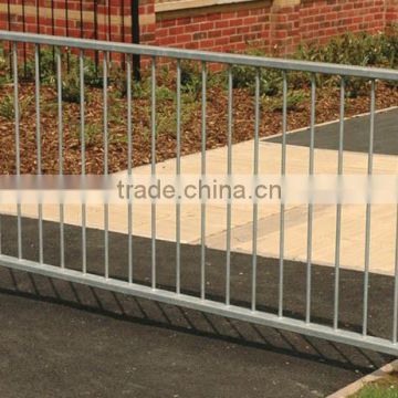 Galvanized Steel Rail pedestrian guardrail fencing