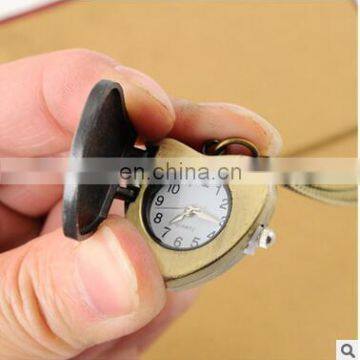 2017 New Fashion Retro Style Diamond Heart Alloy Heart Pocket Necklace Watch Christmas Gift for Girlfriend