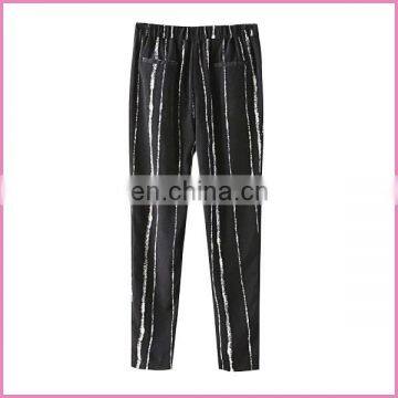 Thick Printed Fabric Pants With Two Pockets Front Zipper photo-2