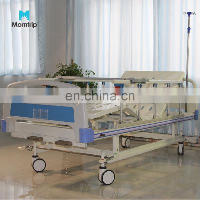 Hot Sale Durable 2 Cranks 2 Function Med Beds Clinic Medical Steel Adjustable Manual Nursing Patient Hospital Bed With Casters