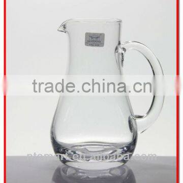 Wine pitcher