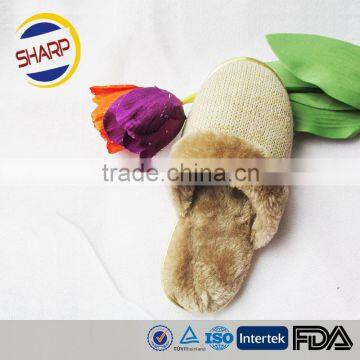 Well-selling winter pluch slippers indoor slippers custom plush slippers