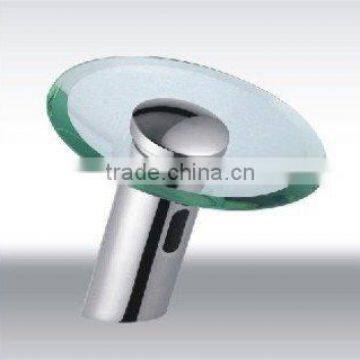 brass high infrared sensor faucet with circular glass QH0109