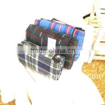 Travel/Picnic Portable Plaid Waterproof Blanket with Handle