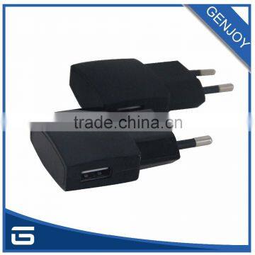 Universal Travel Charger Simple Design Made in China photo-3