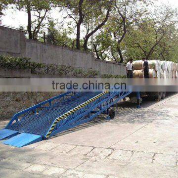 mobile hydraulic loading ramp