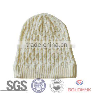 2014 White Women Knitted Hat in 100% Acrylic