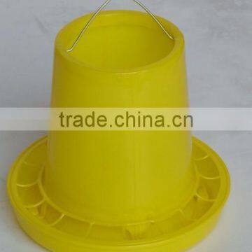 Animal Plastic Chicken Feeder