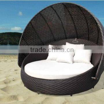 round bed