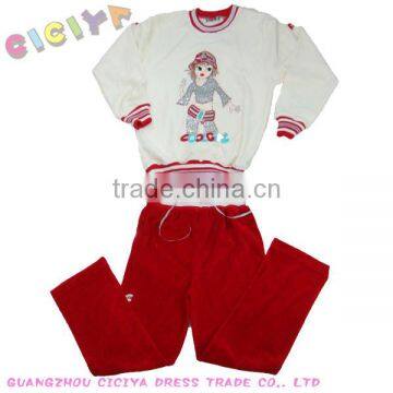 Fashion Velvet 3pcs Designed Kids Girls Pajamas Set in Girls' Clothing Set