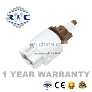 R&C High Quality Auto Brake Lighting Switches 8434069027 For Toyota Tacoma Scion 1.8L-4.7L l4 V6 Car Braking Light Switch photo-3