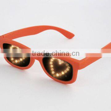 2014 novel custom logo good price plastic heart shaped lens glasses