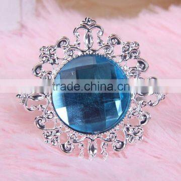 fashionable flower shape crystal metal alloy napkin rings for wedding