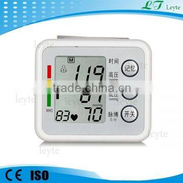 Jzk002B Digital Wrist Watch Blood Pressure Monitor photo-2