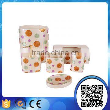 Wholesale Eco-friendly Hotel Modern Design Colorful Lovely Bathroom Set