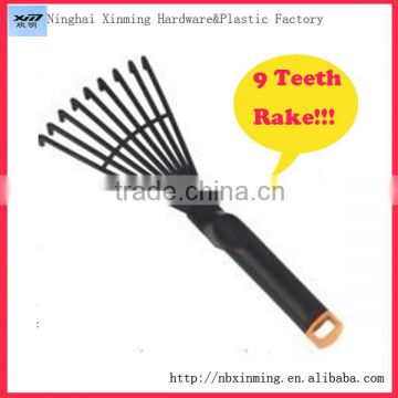 9 teeth plastic garden leaf rake