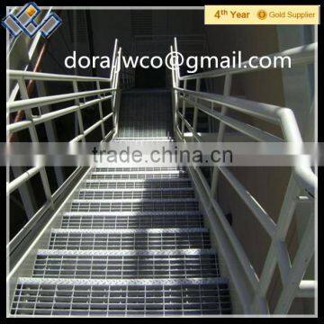 galvanized platform grating with kick plate