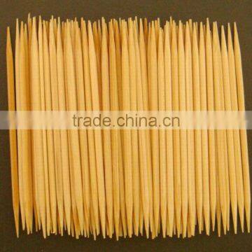 Cinnamon flavored wood toothpicks