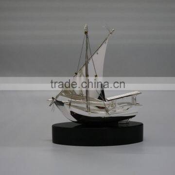 Noble Customized Made Silver Crystal Arab Dhow MODEL For Office Decoration And Islamic Souvenirs Gifts photo-2