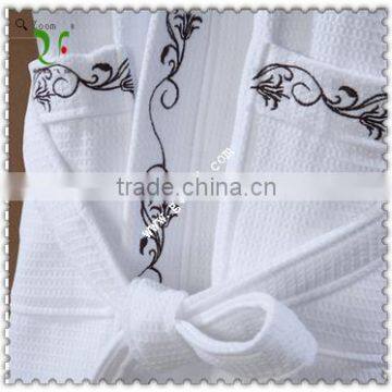 Edge Embroidery Waffle Terry photo-2