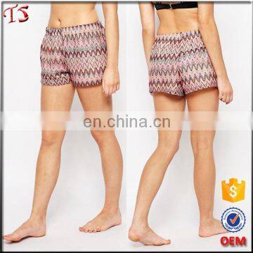 Hot 18 girls japanese girl sexy board shorts oem in zigzag print