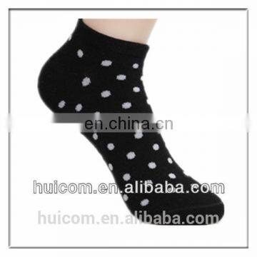 Anti Slip Ankle Socks With Dots Style