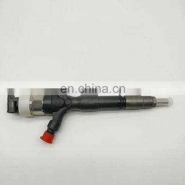 China auto parts 2KD  Engine 23670-30050 095000-5881 Fuel Injector Nozzle