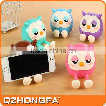 Creative cartoon cute owl magnetic phone holder , multi-function lazy piggy bank car phone holder