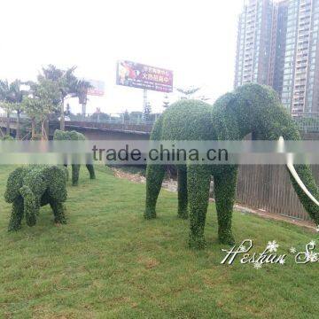 Vivid look artificial topiary animal boxwood animal with wholesale price for garden decor