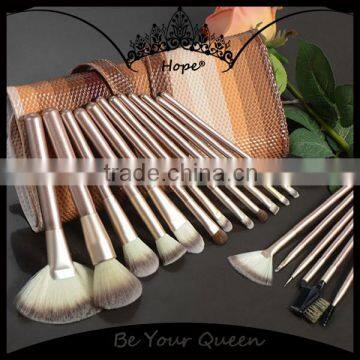 18pcs Synthetic Hair Professional Make-up Kit