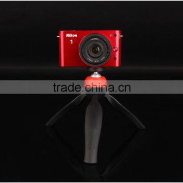 The Newest Type Steady Mini Tripod Fashion Look Tripod for Smartphone and Digital Camera photo-6